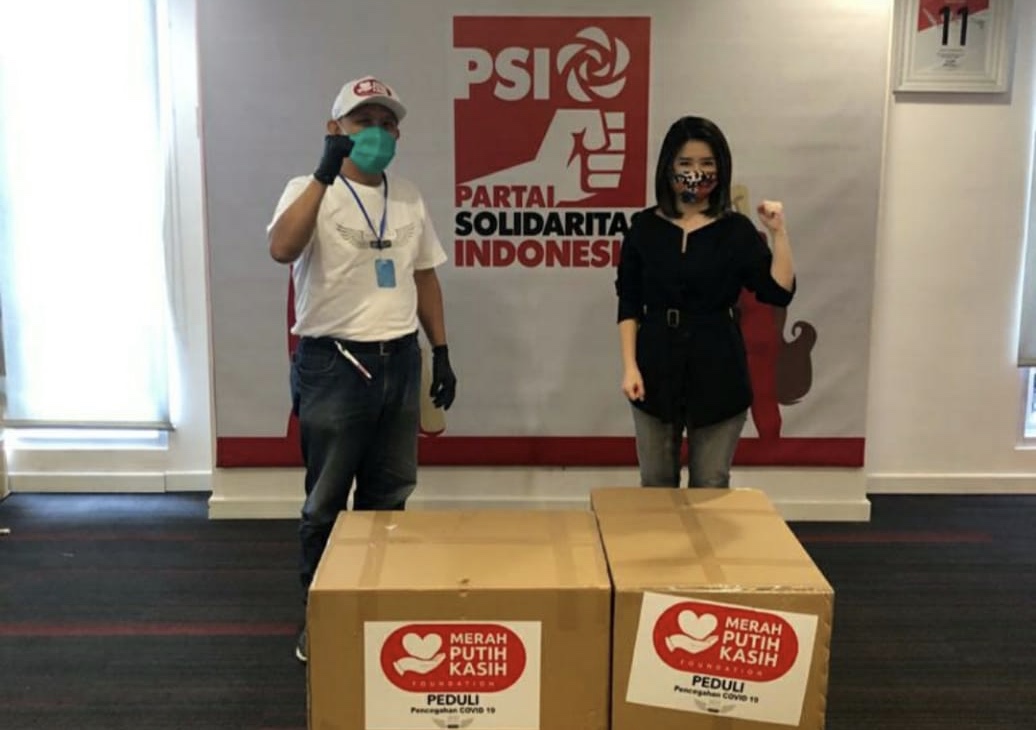 JHL Group Distribusikan Bantuan 10.000 Masker Medis ke PSI