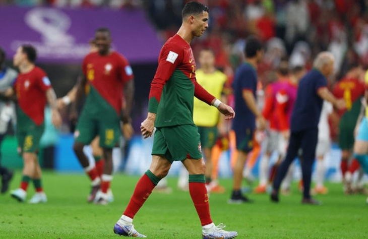 Pelatih Portugal Tuai Kritik karena Cadangkan Cristiano Ronaldo