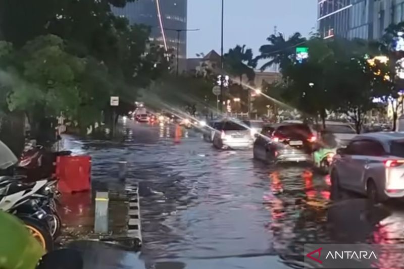 Pompa di Jalan S Parman Ditambah Atasi Banjir Tanjung Dureng Jakbar