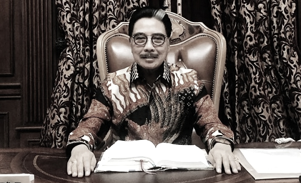 meninggal dunia pada Rabu pagi, 16 April 2025