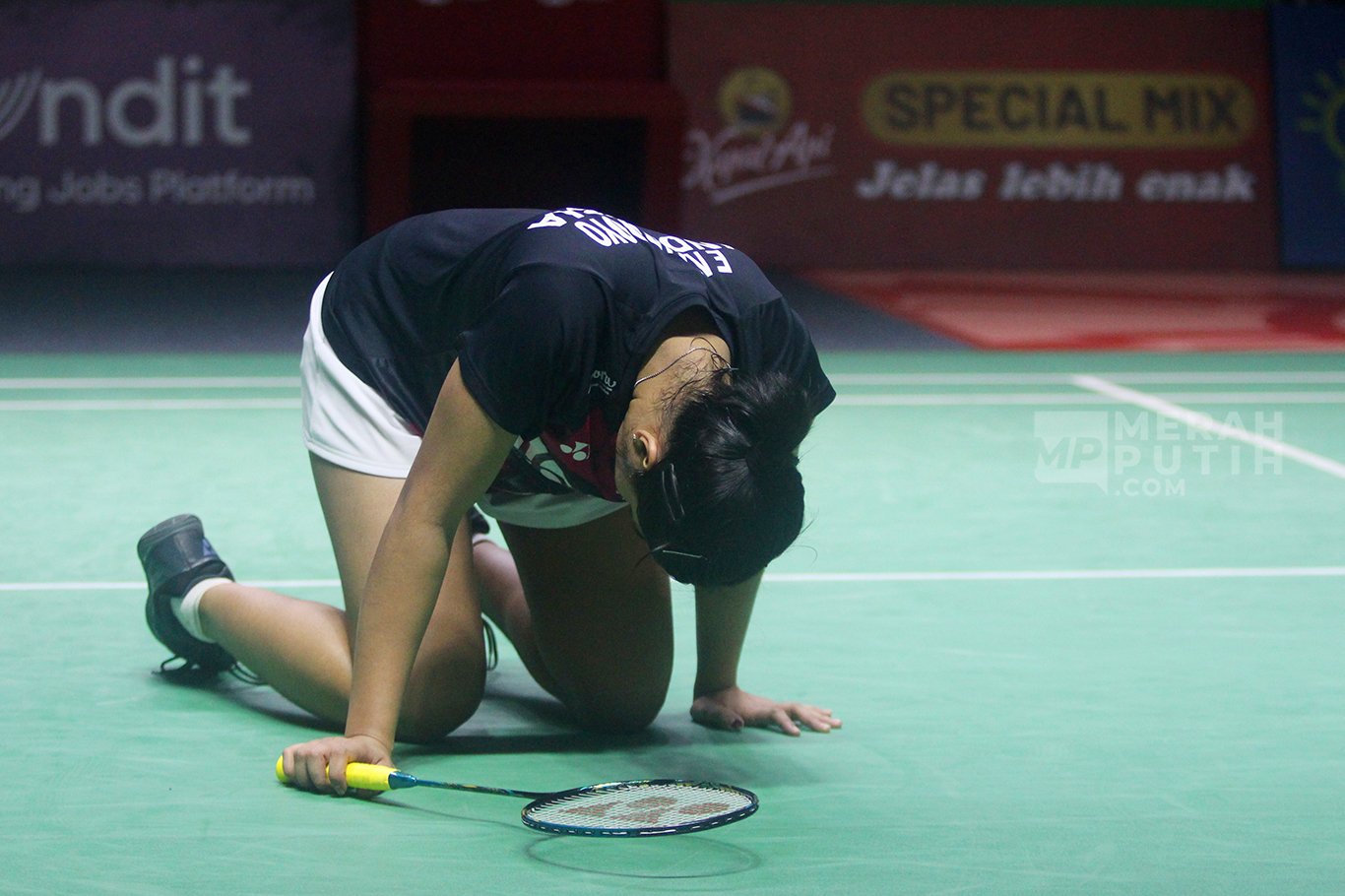 Langkah Ester Nurumi Tri Wardoyo Terhenti di Babak 16 Besar Kapal Api Indonesia Open 2024