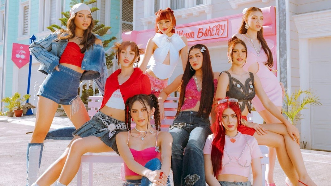 BINI Rilis Single Berbahasa Inggris Pertama 'Cherry On Top'