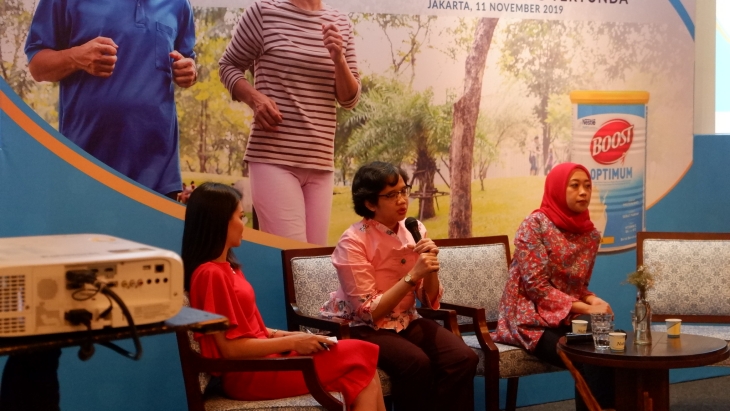 Perhatikan gizi kakek nenek (Foto: MP/Ikhsan Digdo)