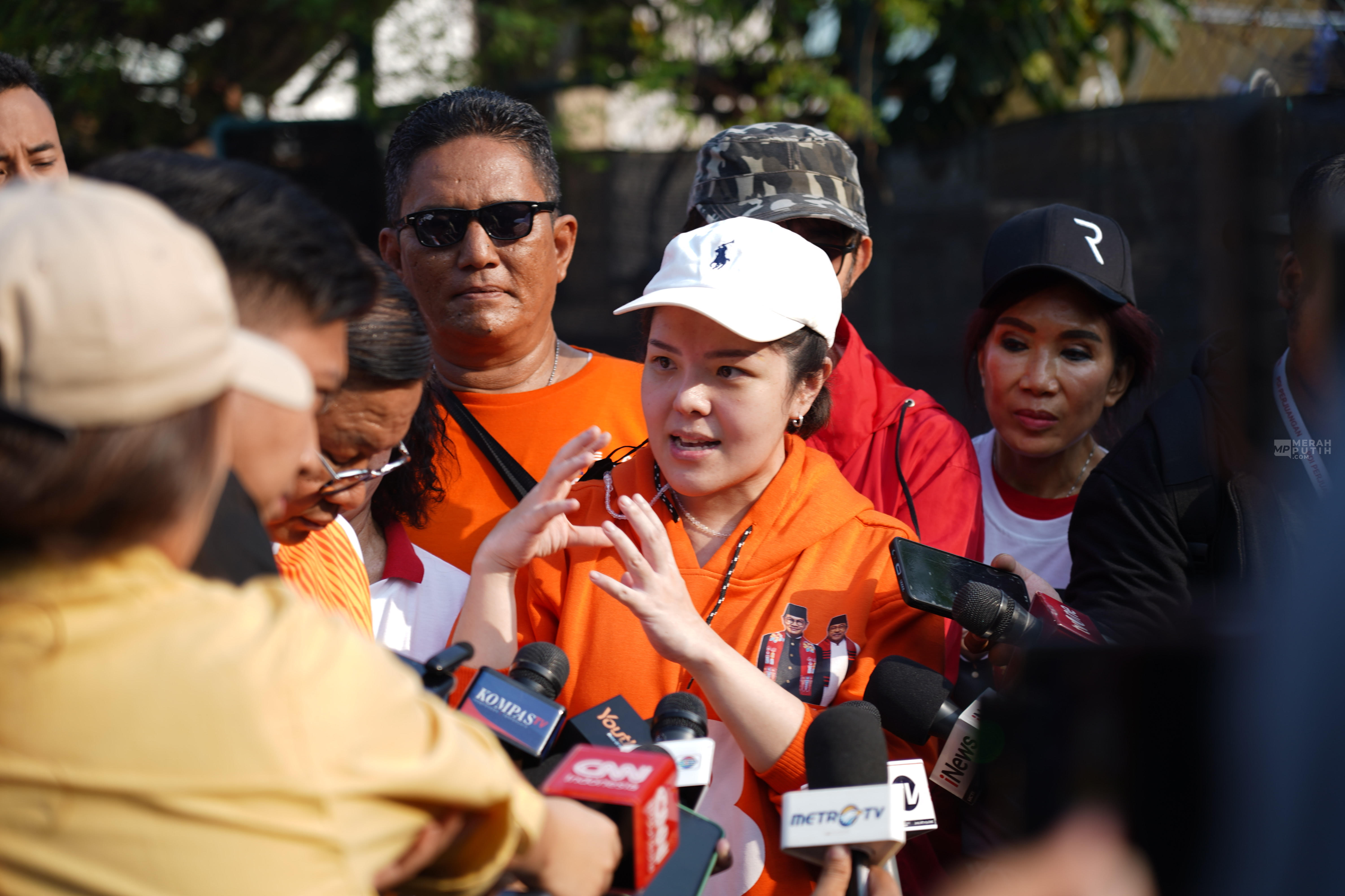 Tina Toon Optimistis Anak Muda Jakarta Pilih Pramono-Bang Doel
