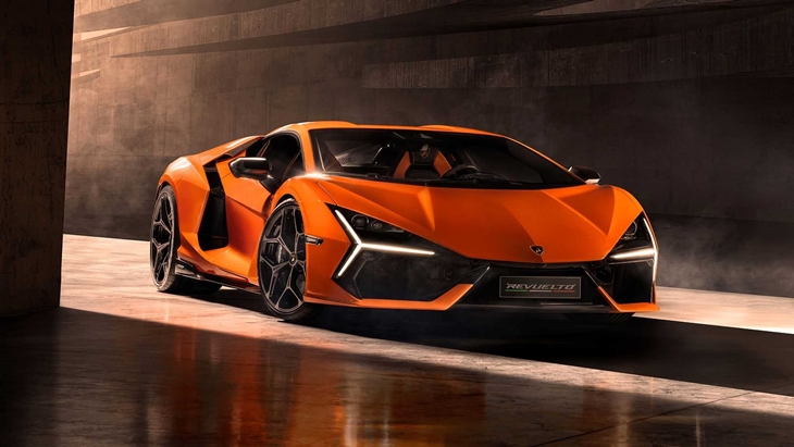 Lamborghini Rilis Supercar Plug-In Hybrid Pertama Revuelto