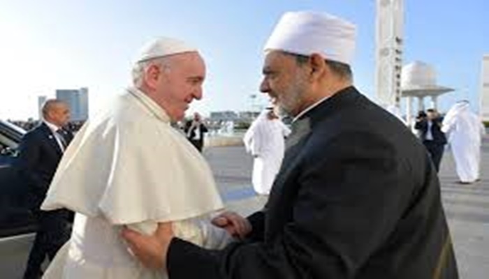 Paus Fransiskus bertemu dengan Grand Syech Al-Azhar Ahmad Al-Tayeb