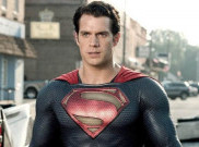 Superman Tertarik Jadi Musuh James Bond