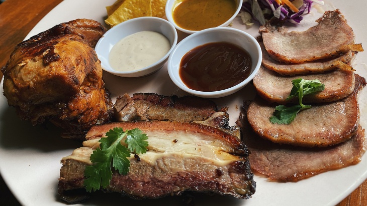 Ingin Merasakan Brisket Sapi Lembut, Juicy, dan Affordable? LYMA Tempatnya