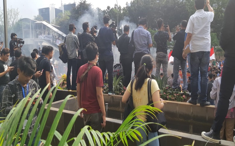 Rusuh depan KPK  Wadah Pegawai KPK minta polisi bertindak tegas