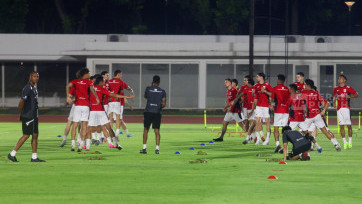 Latihan Punggawa Timnas Indonesia jelang Laga Pamungkas Melawan China di Stadion Madya Jakarta
