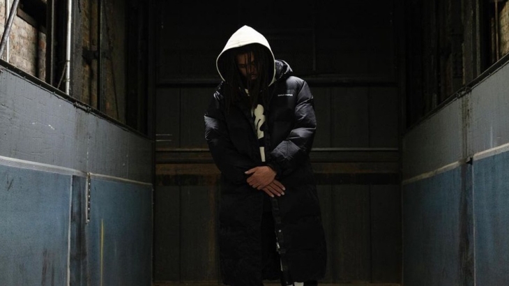 J. Cole Rilis Video Musik untuk Lagu 'a p p l y i n g . p r e s s u r e'