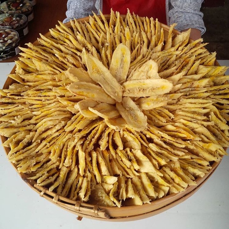 Goreng pisang di Gang PU. (Foto: instagram.com/pisanggorengshamiya)