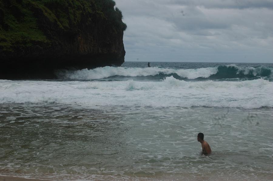 Pantai Greweng. (MP/Fredy Wansyah)