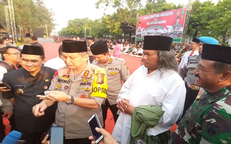 Kapolda Jateng dan Pangdam Diponegoro bersilaturahmi dengan warga Solo