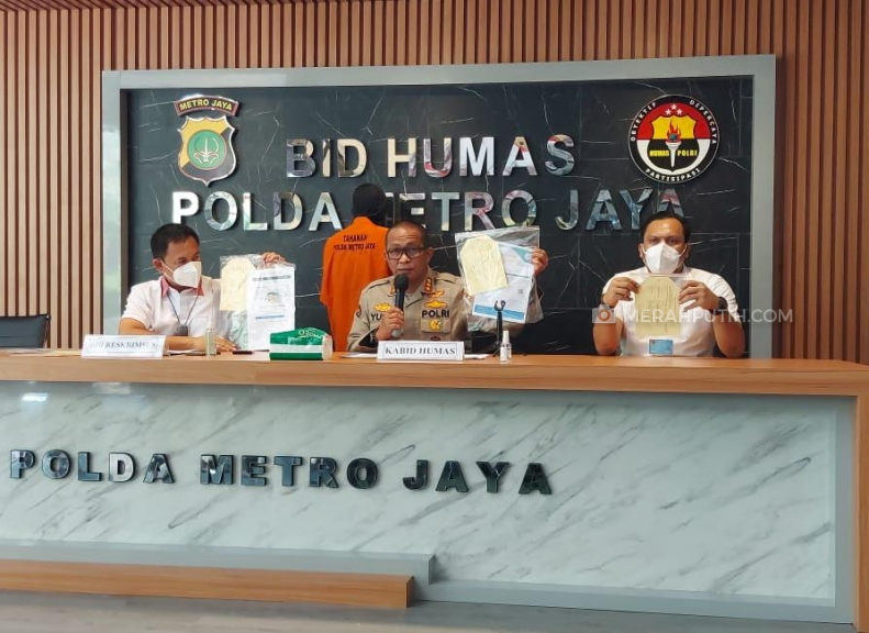 Oknum Agen Tiket Pesawat yang Jual Surat Swab PCR Palsu Raup Untung Rp 11 Juta