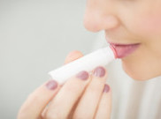 Jangan Menggunakan Lip Balm Terlalu Sering