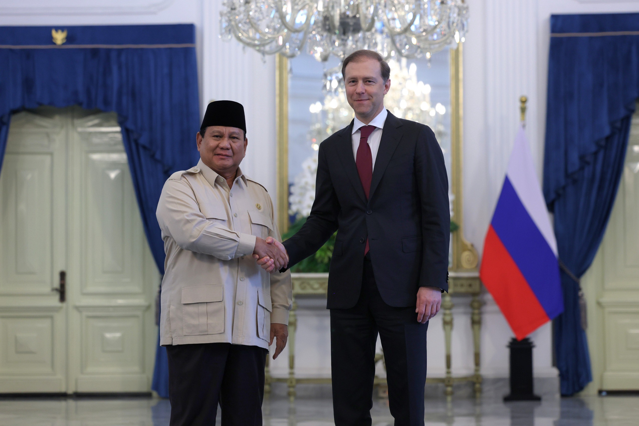 Prabowo Langsung “Ngantor” Terima Kunjungan Wakil PM Rusia Setelah Tiba di Tanah Air, Sampaikan Komitmen Perkuat Kerja Sama Bilateral