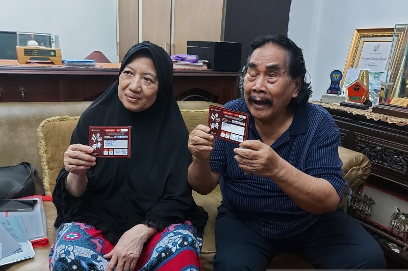 KPU DKI Sambangi Rumah Jaja Mihardja Lakukan Coklit Data Pemilih