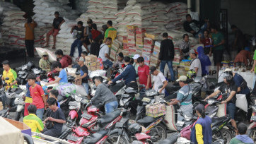 Mentan Klaim Harga Beras Turun jadi Rp12 Ribu per Kg  