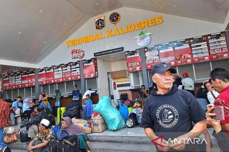 26.282 Penumpang Gunakan Bus AKAP saat Arus Balik Lebaran 2025 di Terminal Kalideres