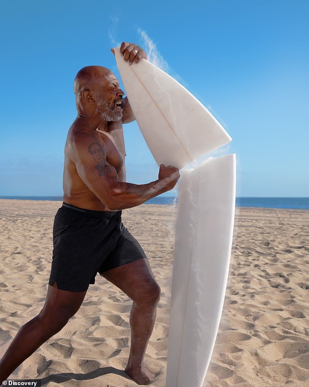 Tyson akan ditemani oleh Michael Buffer dalam acara Discovery Channel ini.  (Foto Daily Mail) 