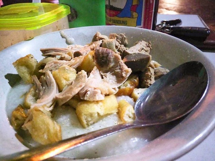 Bubur Pa Otong. (Foto: instagram.com/leueutan)