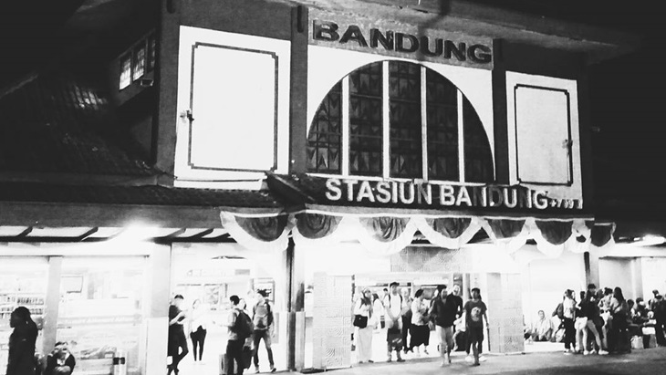 Membekas di Hati, Ini 5 Stasiun Kereta Romantis di Indonesia