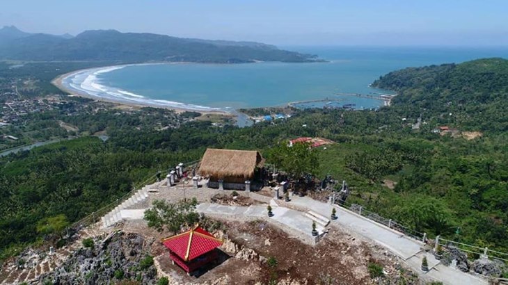 Bukit Sentono Genthong, Pertapaan yang Disulap jadi Destinasi Wisata