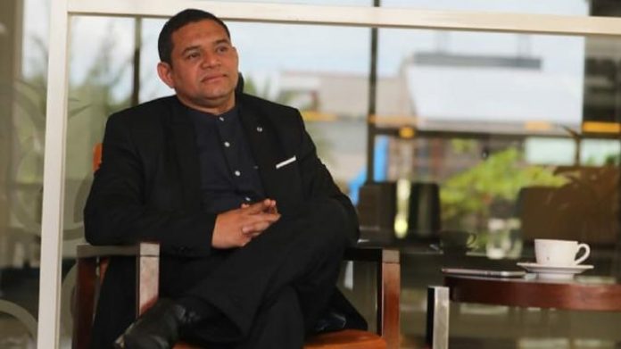 Fahri Bachmid tegaskan permohonan Prabowo-Sandi membingungkan