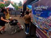 Pengunjung Manfaatkan Tiket Gratis Masuk Jakarta Fair 2025 bagi Lansia dan Anak-anak  
