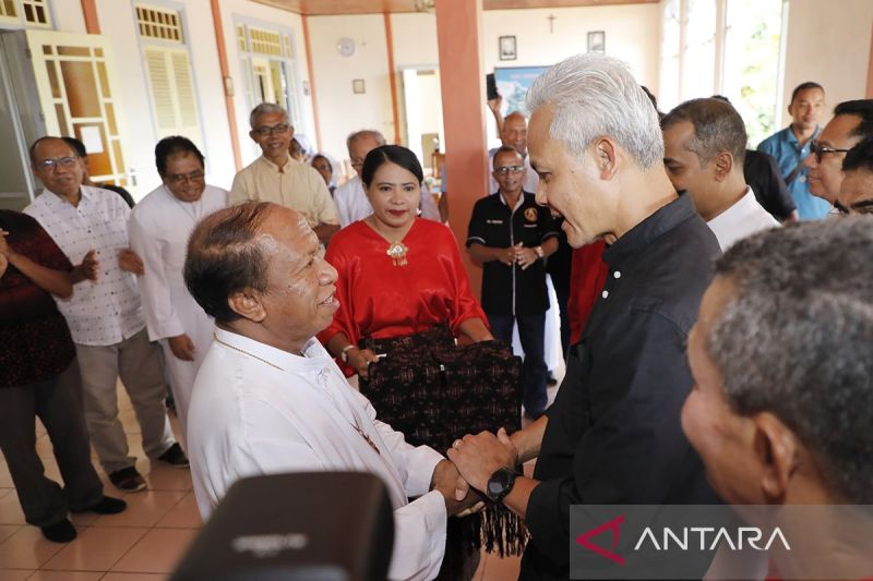 Ganjar Kampanye di NTB dan Kendari, Mahfud ke Jawa Timur