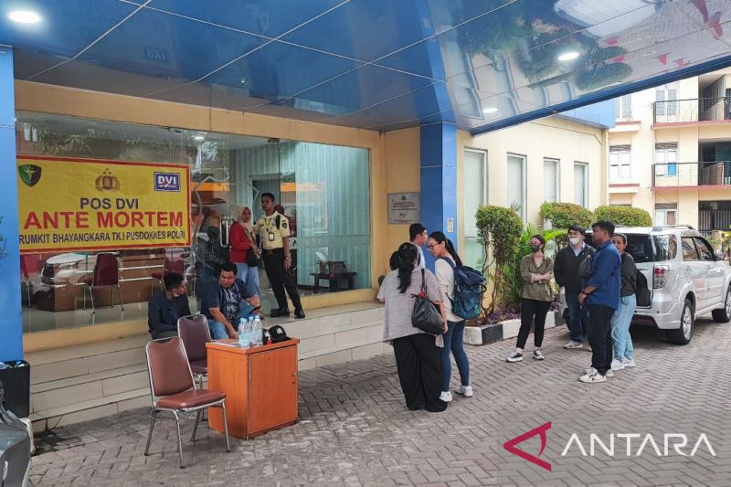 Terima 12 Kantong Jenazah Korban Kebakaran Pabrik di Bekasi, Keluarga Mulai Datangi RS Polri