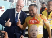 Presiden FIFA Ajak Foto Bareng Suporter Katon saat Final Piala Dunia U-17