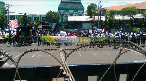 Dianggap Setan dan Dibacakan Asmaul Husna, Mahasiswa Balas Baca Yasin