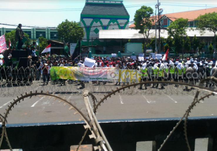 Dianggap Setan dan Dibacakan Asmaul Husna, Mahasiswa Balas Baca Yasin