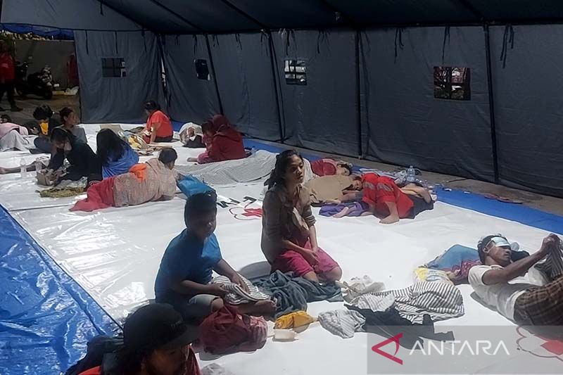 Belasan Orang Masih Hilang dan 1.085 Jiwa Mengungsi Akibat Kebakaran di Plumpang