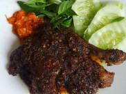 Pedas dan Nikmat Nasi Bebek Madura