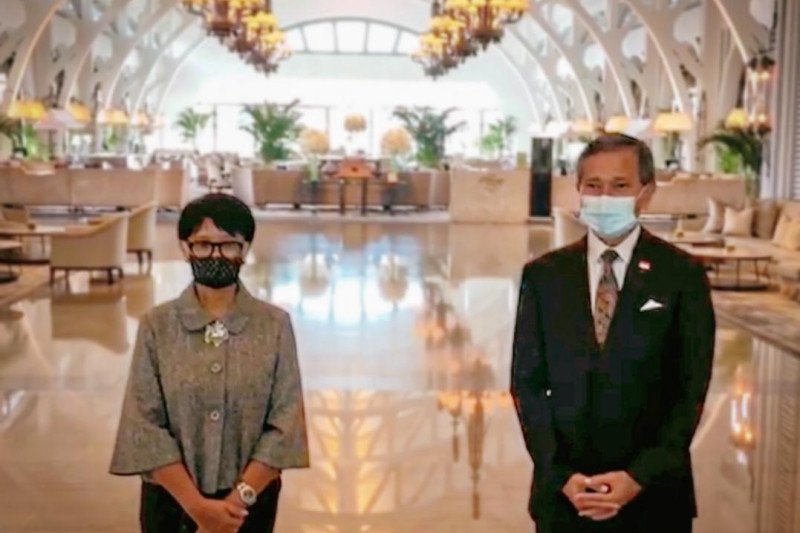 Menlu Retno