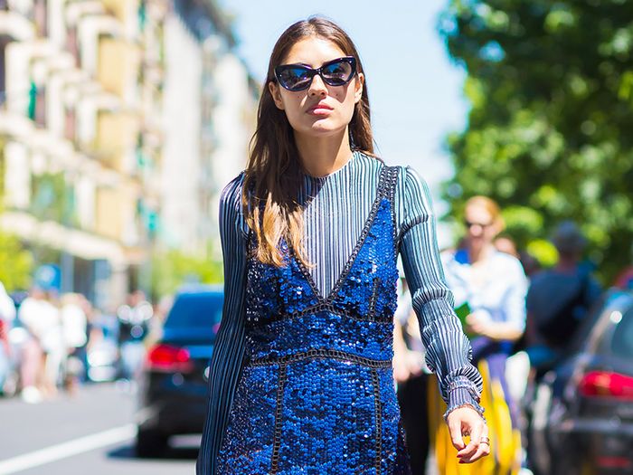 Sequin dress. (Foto Who What Wear)