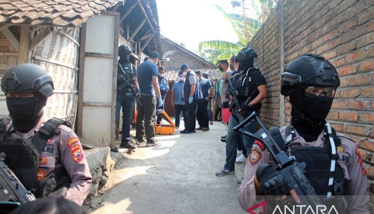 Densus 88 Geledah Rumah Terduga Teroris di Boyolali