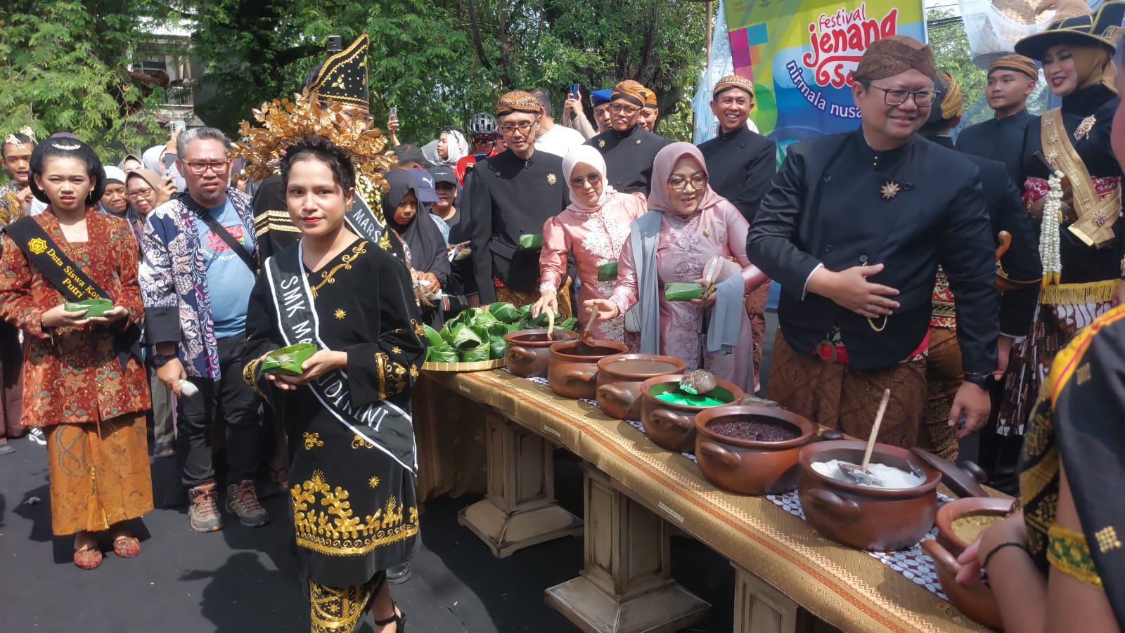 Cerita Ketika 15 Ribu Jenang Gratis Dibagikan Saat Harmoni HUT ke-281 Solo