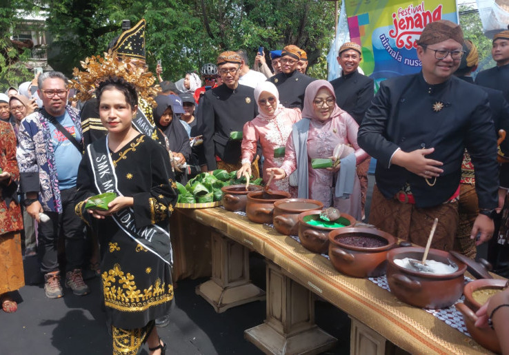 Cerita Ketika 15 Ribu Jenang Gratis Dibagikan Saat Harmoni HUT ke-281 Solo