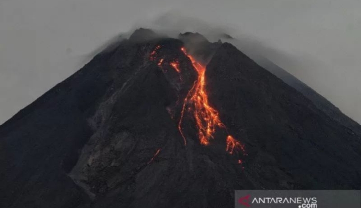 Gunung Merapi Semburkan 6 Kali Guguran Lava dalam Sepekan