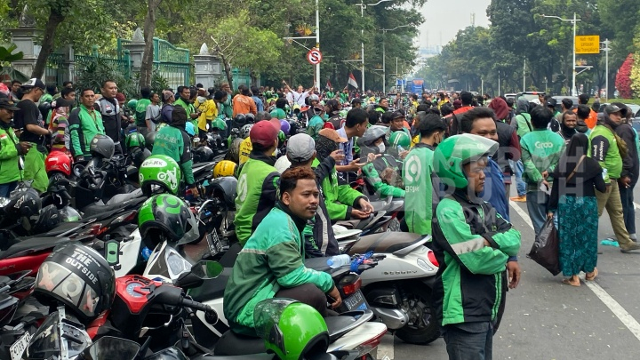 Kisruh Potongan Aplikasi Ojol 30 Persen, DPR Minta Pemerintah Turun Tangan