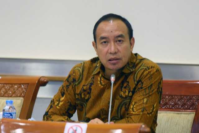 Anggota Komisi III DPR RI Didik Mukrianto saat Rapat Kerja Komisi III DPR RI dengan Kepolisian RI, Kejaksaan Agung RI, dan Komisi Pemberantasan Korupsi (KPK) RI di Gedung Nusantara II, Senayan, Jakarta, Senin (21/9/2020). Foto : Eot/Man