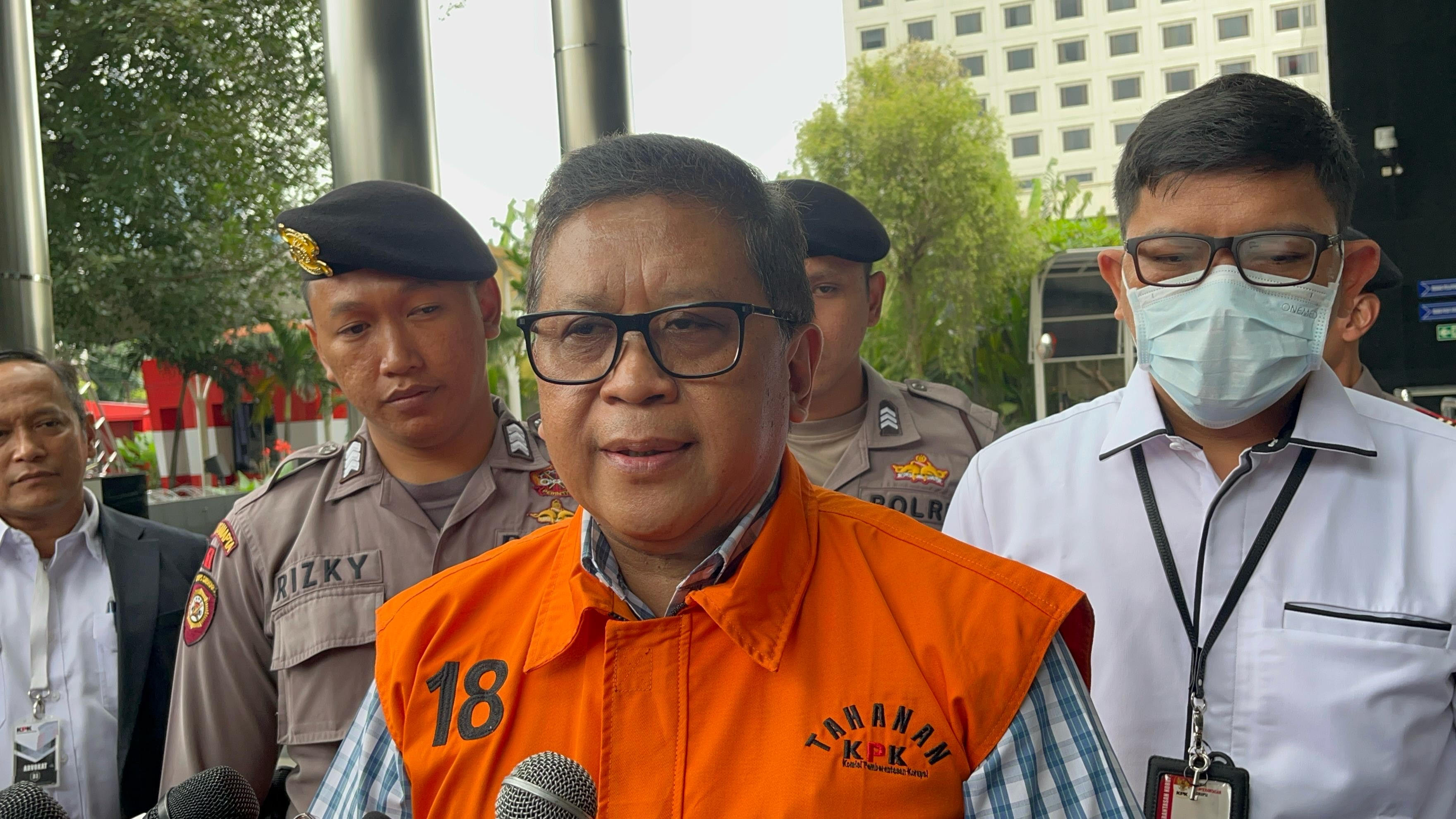 Sekjen PDIP Hasto Ajukan 3 Ahli ke KPK agar Hukuman Ringan