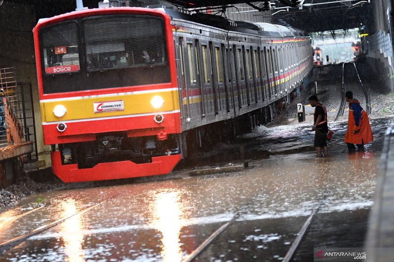 Perubahan Jadwal Perjalanan Commuter Line Hari Ini