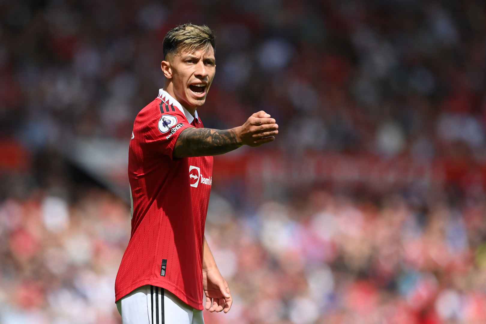 Masa Depan Suram, Lisandro Martinez Ikuti Jejak Scott McTominay ke Napoli?