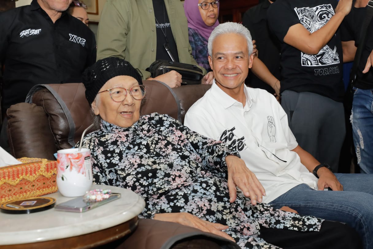 Slank Berduka, Bunda Iffet Meninggal Dunia di Usia ke-87