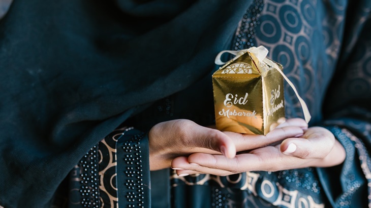 Yauda aku maafin kamu, asalkan kamu silaturahmi ama keluarga aku ya. (Foto- Unsplash/RODNAE Productions)